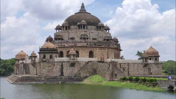 शेरशाह के कार्य MCQ - www.bharatkaitihas.com